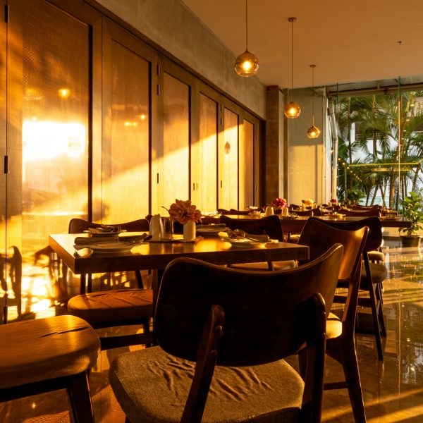 Armada Hotel Coffee House & Kitchen Main Dining04