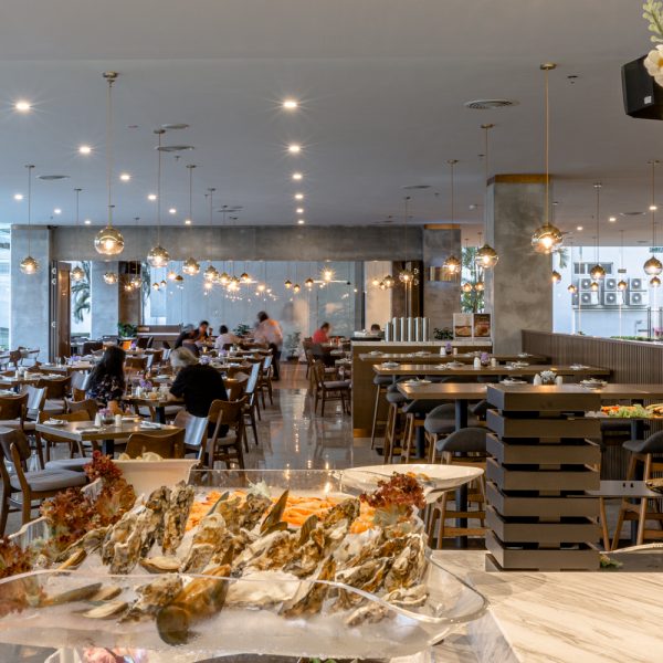 Armada Hotel Coffee House & Kitchen Main Dining05