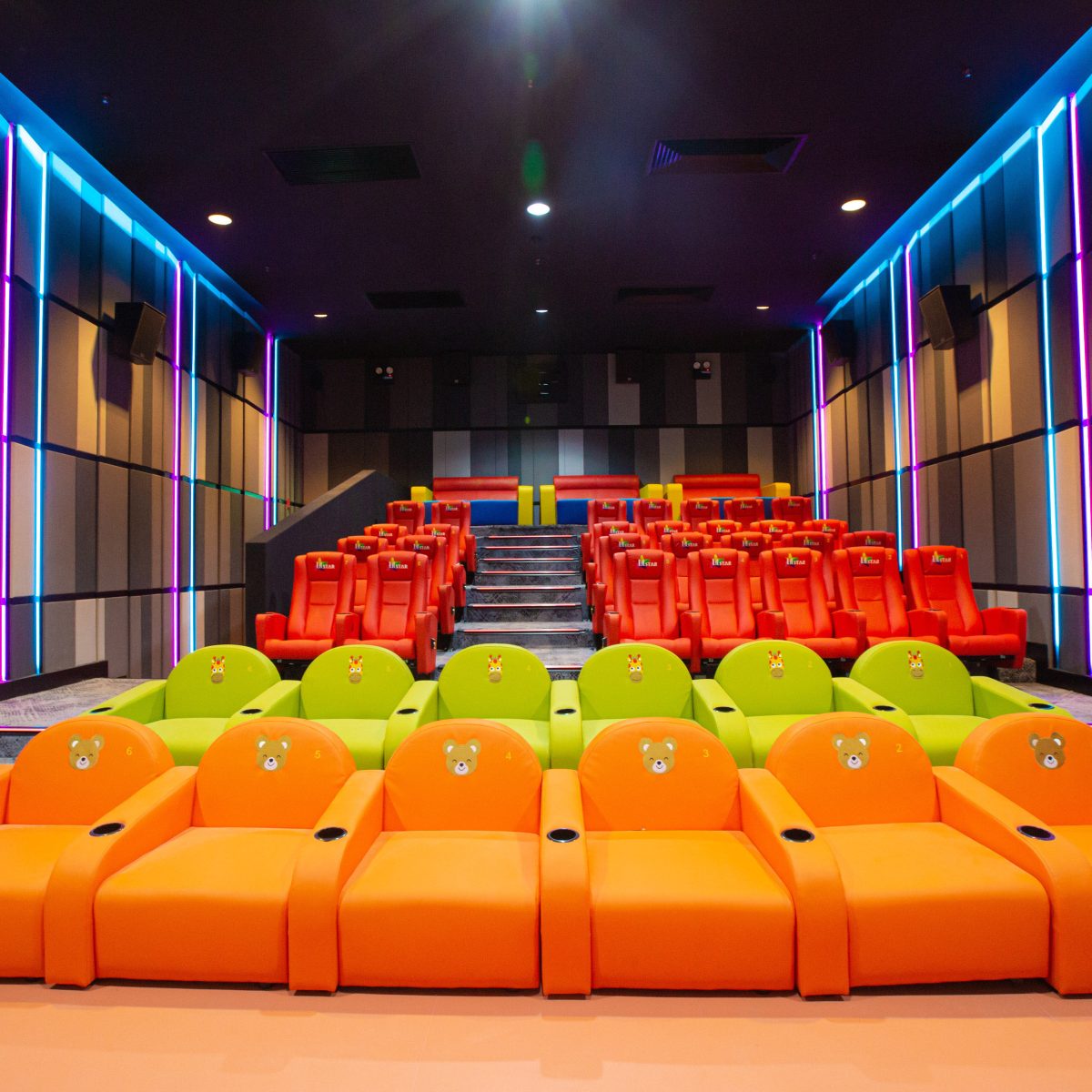 Dadi Cinema, DaMen Shopping Mall – ChekSern Young